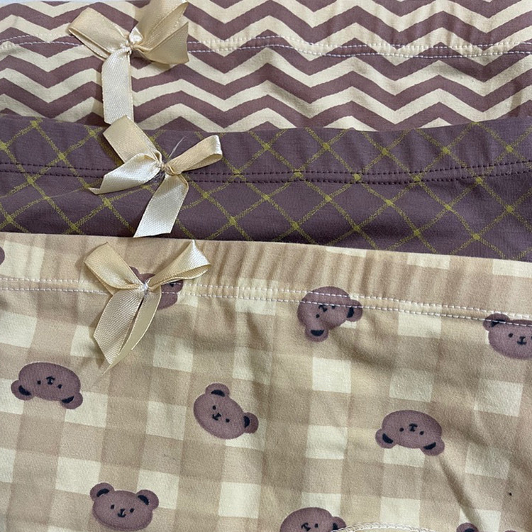 شورت عروسکی