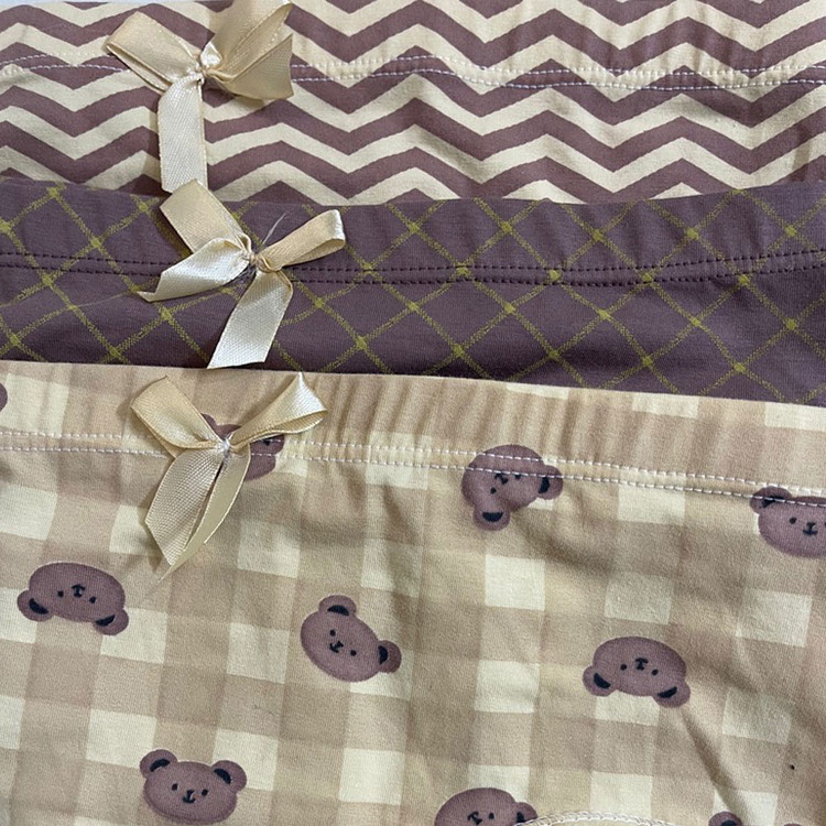 شورت عروسکی